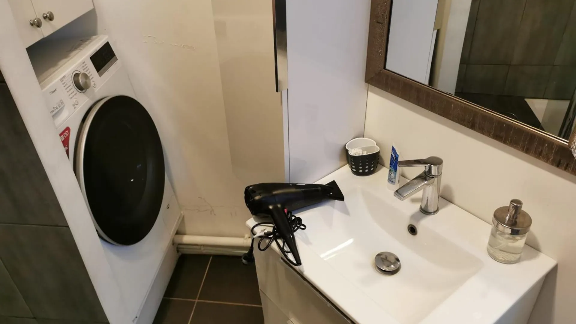 Apartment Appartement Paris 16 Proche A 20 Minutes De La Tour Eiffel France